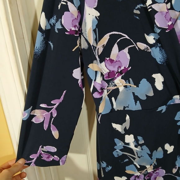 The Limited Floral Faux Wrap Dress Large Blue Purple 3/4 Sleeve - Picture 8 of 10